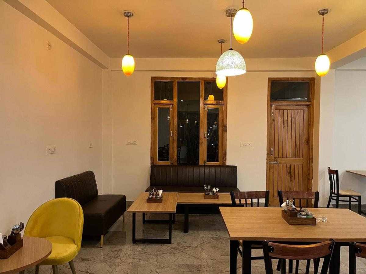 Hotel Adinova 카솔 외부 사진