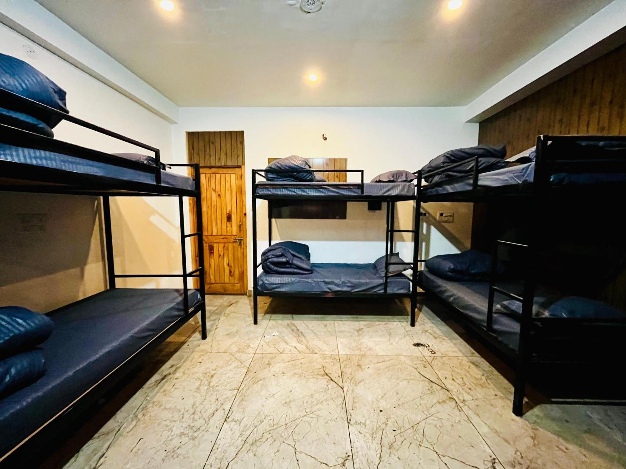 Hotel Adinova 카솔 외부 사진
