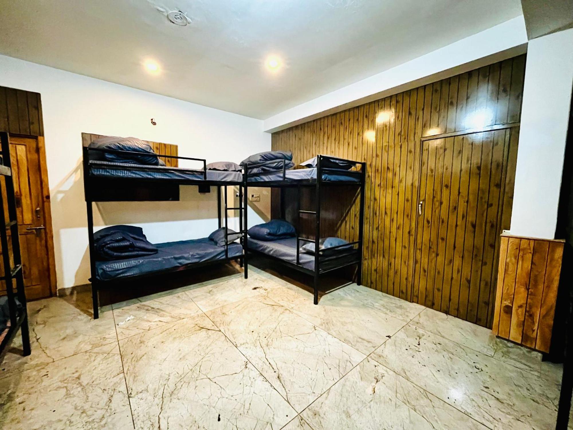 Hotel Adinova 카솔 외부 사진
