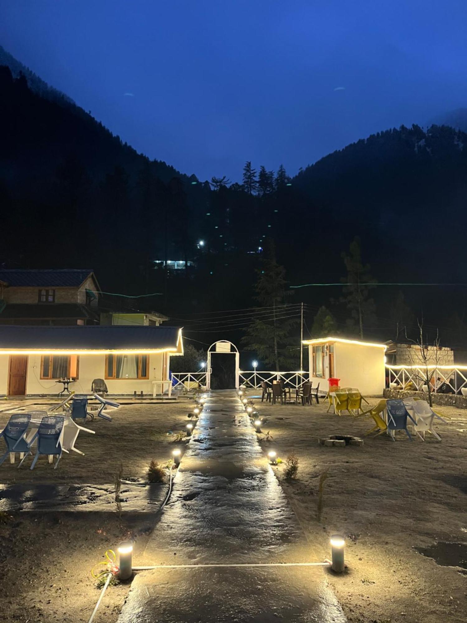 Hotel Adinova 카솔 외부 사진